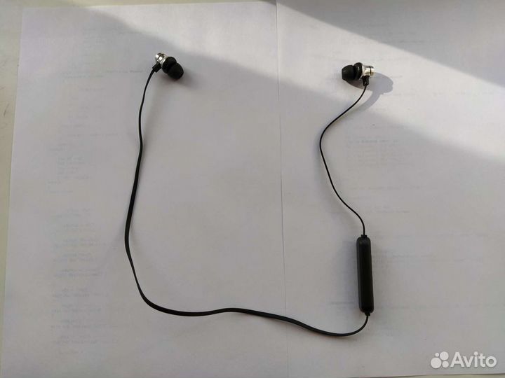 Беспроводные наушники Bluetooth