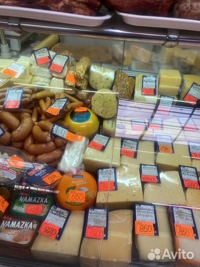 Требуется продавец (сыры,колбасы)