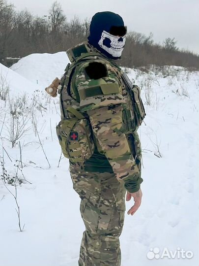 Бронежилет в комплекте с плитами защита 5а