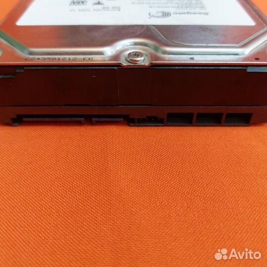 Жесткий диск seagate 750GB 3.5 размер