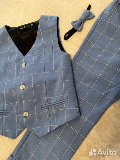 Костюм с жилеткой