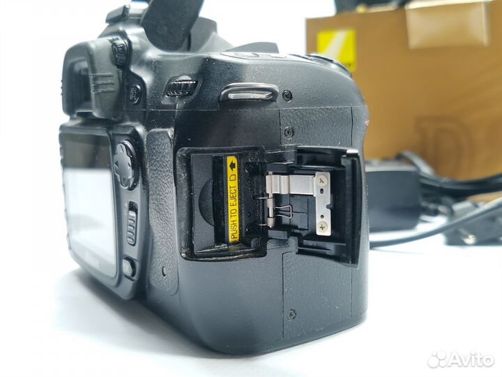 Nikon D80. В ремонт или на запчасти