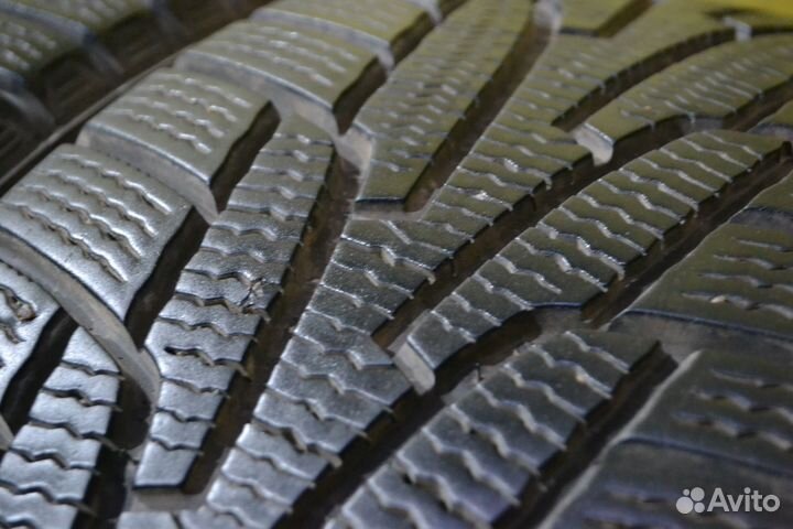 Kumho I'Zen KW31 225/45 R18