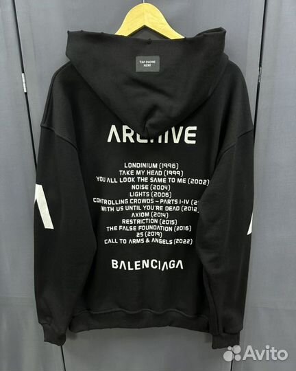 Balenciaga archive zip-up hoodie на руках