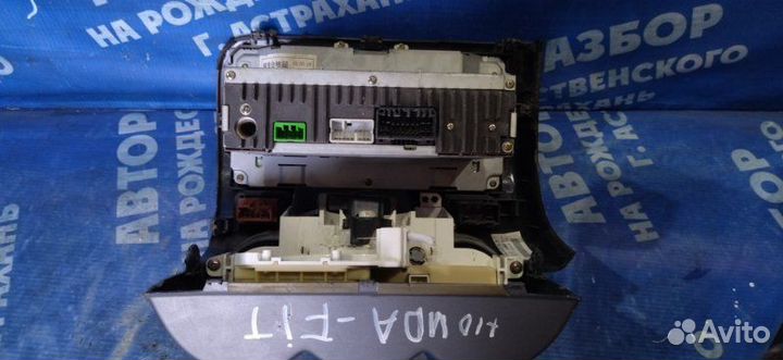 Штатная магнитола Honda Fit хэтчбек L13A 2003