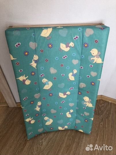 Пеленальный столик доска на кроватку