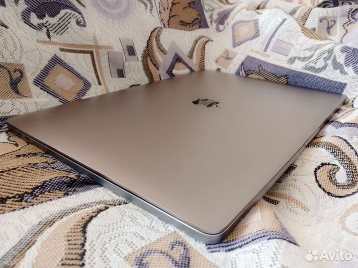 Apple MacBook Pro 16 2019 i9