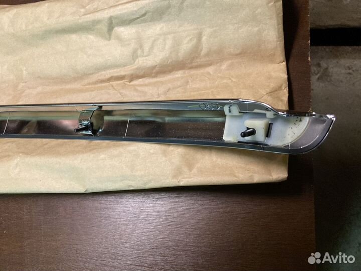 Молдинг капота хром Toyota Rav4 30 2010-2012