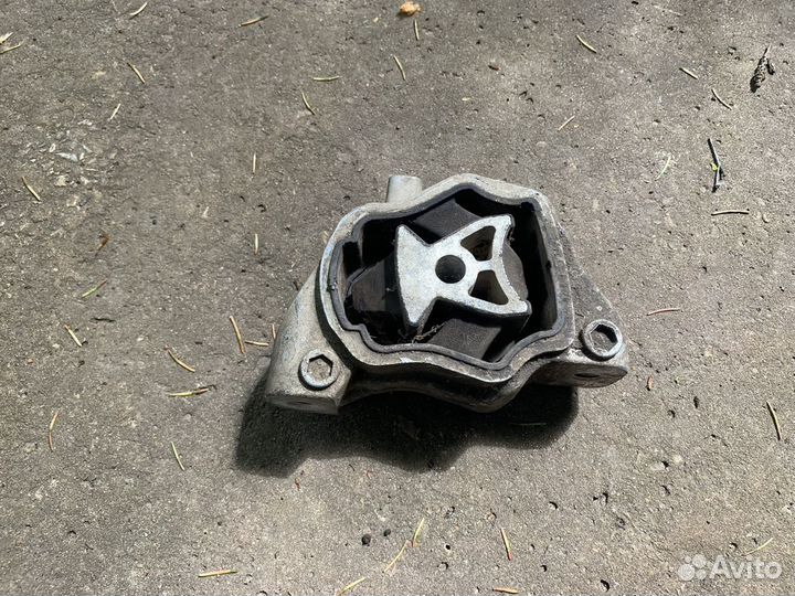 Volvo s80 подушка двс