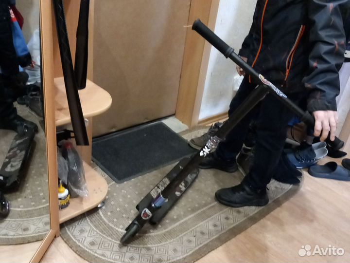 Продаю самокат трюковой