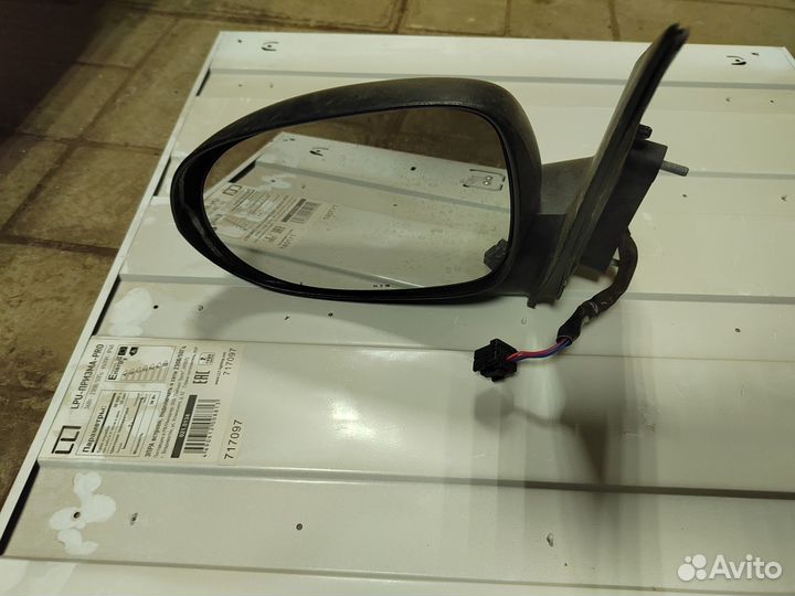 Dodge caliber зеркало левое
