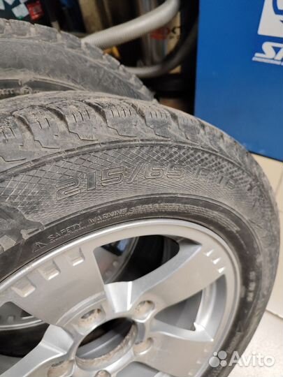 Gislaved Nord Frost 5 215/65 R16 92D