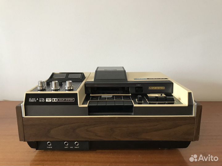 Коллекционный магнитофон Akai GXC-65