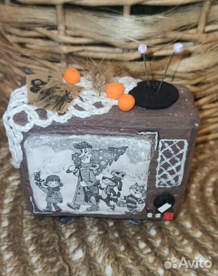 Ватная игрушка, Советский телевизор