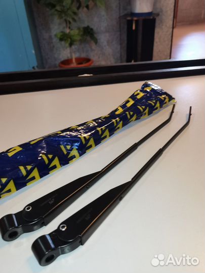 Поводок стеклоочистителя Ваз 2101-07,2121Нива