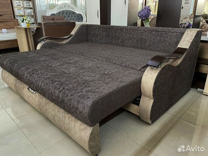 Современный диван