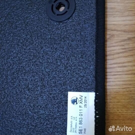 Автомобильные коврики ворсовые