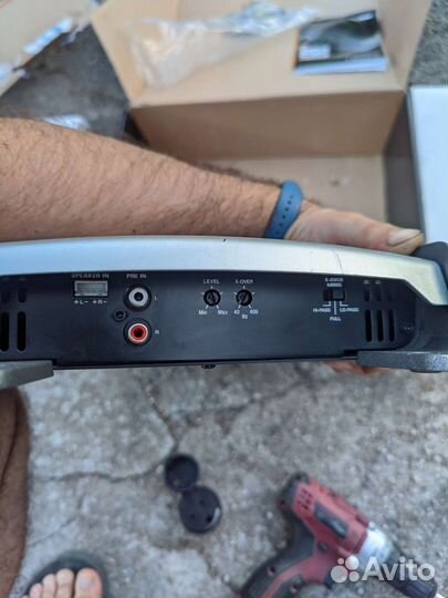 Автомобильный усилитель