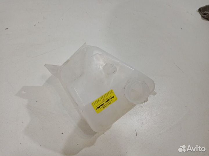 Бачок омывателя LADA Granta 2190 2012