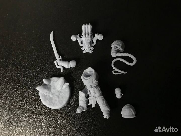 Warhammer 40000 миниатюры Lucius the Eternal