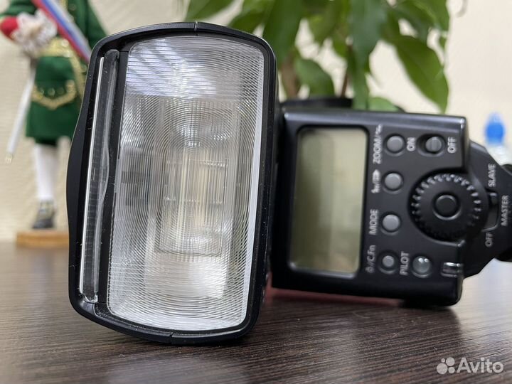 Вспышка Canon speedlite 580ex