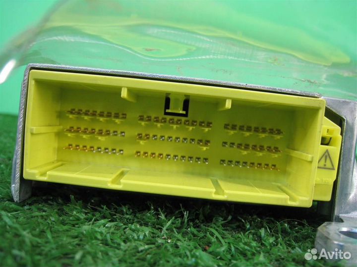 Блок Airbag (SRS) Toyota Yaris P13 2015