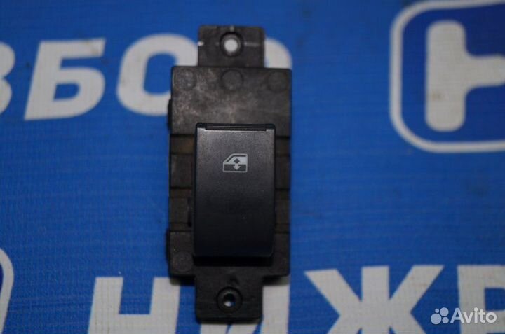 Кнопка стеклоподъемника задняя левая Chevrolet