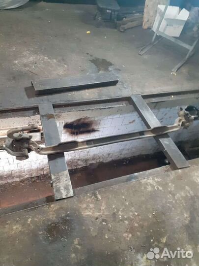 Балка передняя для Мерседес Т1(1985-1994) года