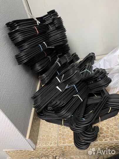 Вешалки плечики IKEA Bagic черные