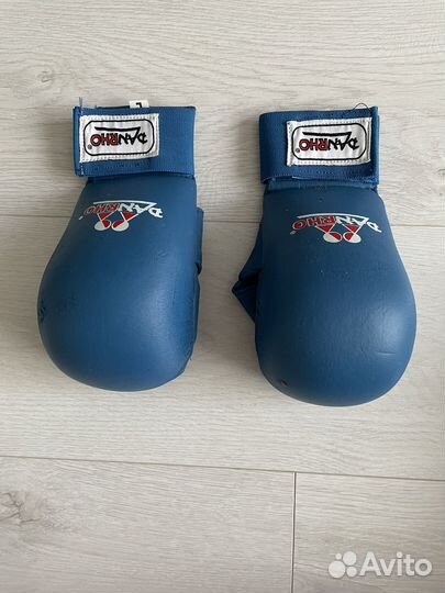 Перчатки для каратэ детские