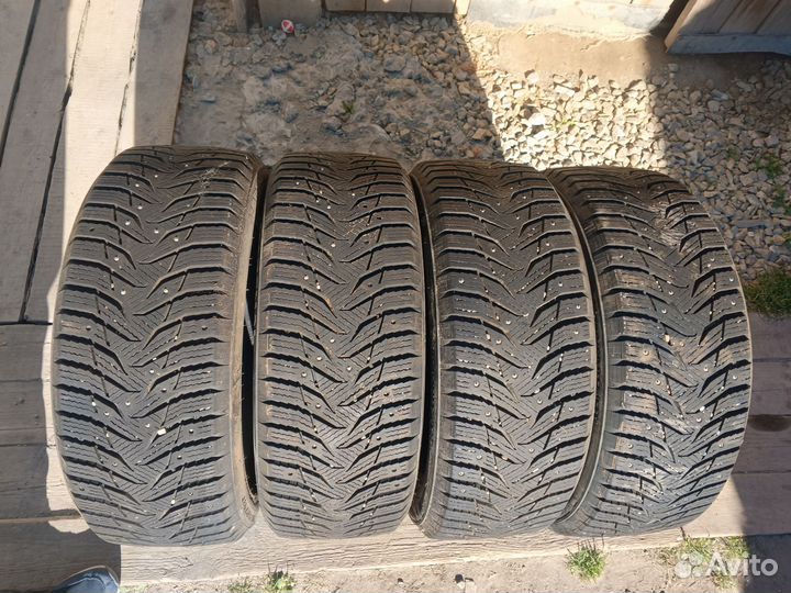 Marshal WinterCraft Ice WI31 205/50 R17 93T