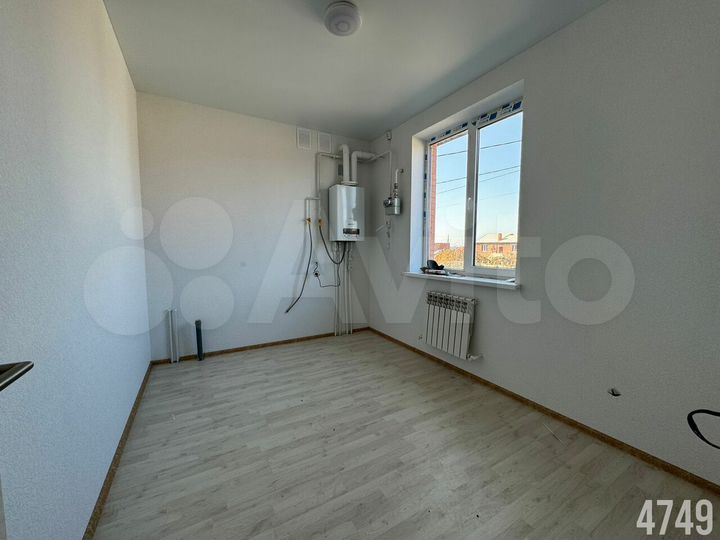 Таунхаус 34 м² на участке 1,3 сот.