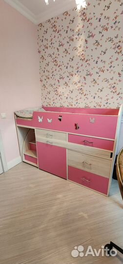 Детская кровать чердак с раздвижным столом