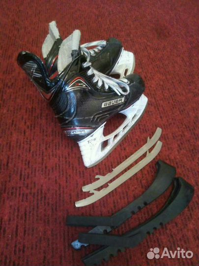 Коньки хоккейные