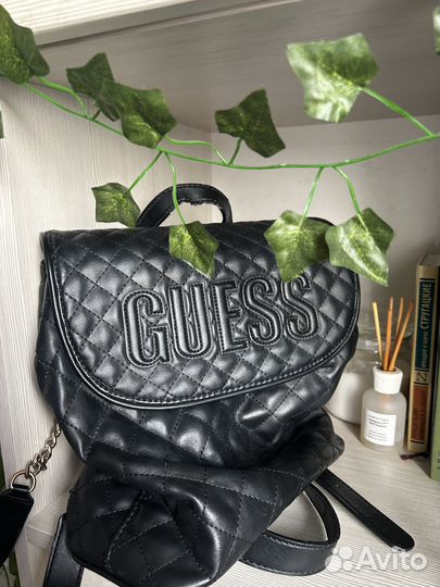 Рюкзак женский guess черный