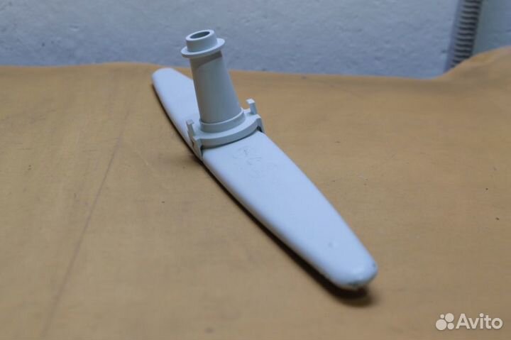 Разбрызгиватель (нижний) AEG 1524401104 бу. 8436