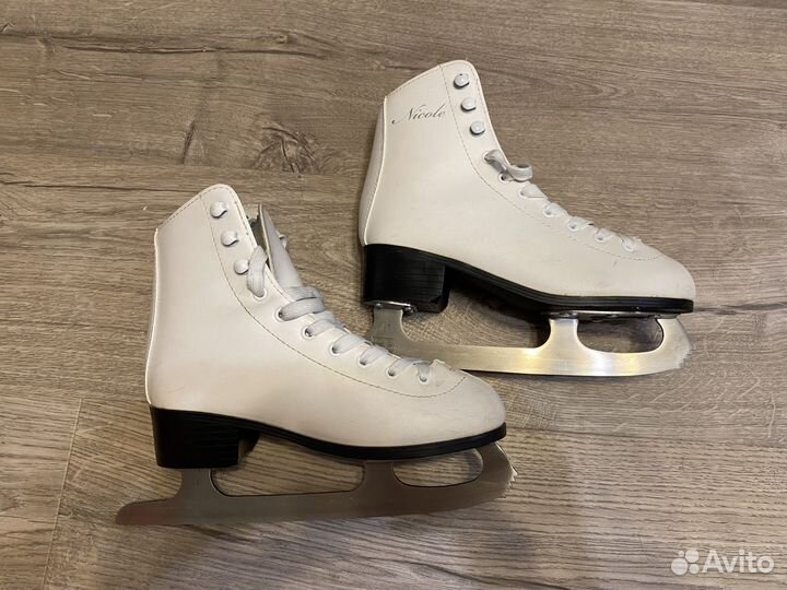 Коньки фигурные 35 размер