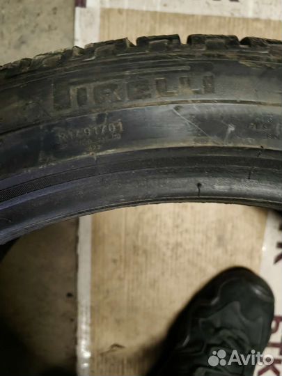 Pirelli Scorpion Winter 295/35 R21