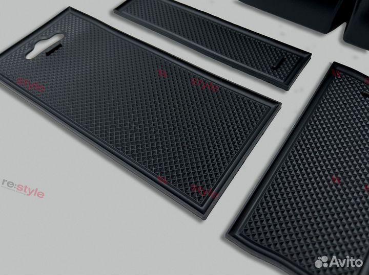 Органайзер в подлокотник Toyota Camry 55