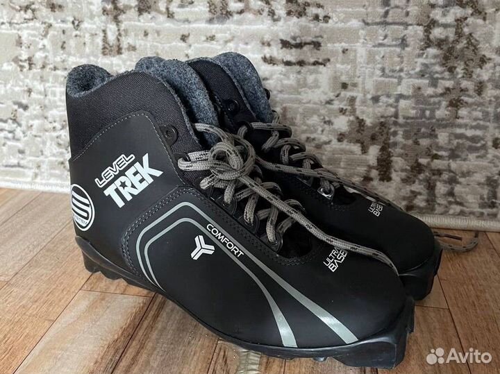 Лыжные ботинки 39 40 размер