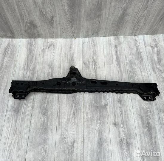 Балка поперечная Тойота Авенсис Toyota Avensis3