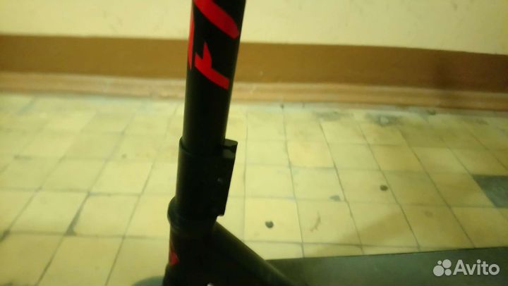 Продам трюковой самокат