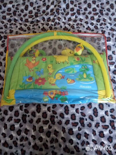 Развивающий коврик