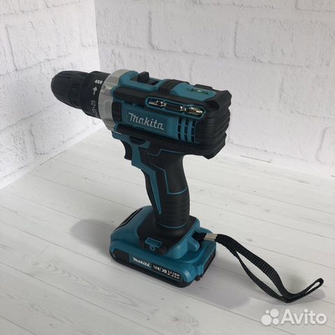 Дрель-шуруповерт Makita 18V с набором (копия)