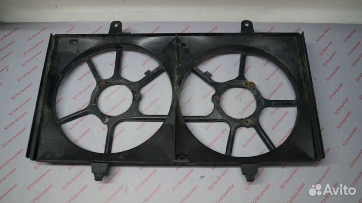 Nissan 21483-9Y000 Диффузор вентиляторов