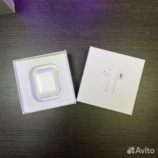 Наушники Airpods