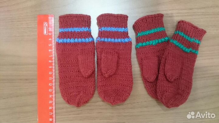 Новые шерстяные носки и варежки
