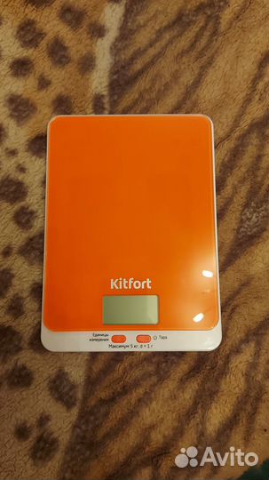 Продам кухонные весы Kitfort кт-803-5, оранжевые