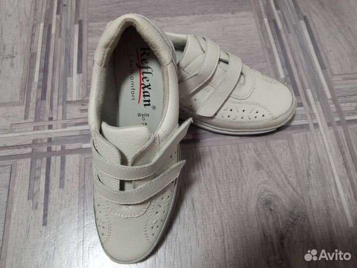 Туфли женские закрытые