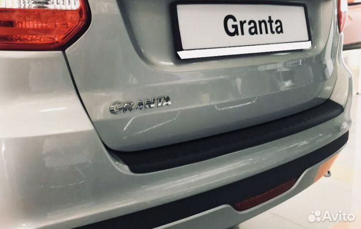 Защитная накладка заднего бампера Granta Fl